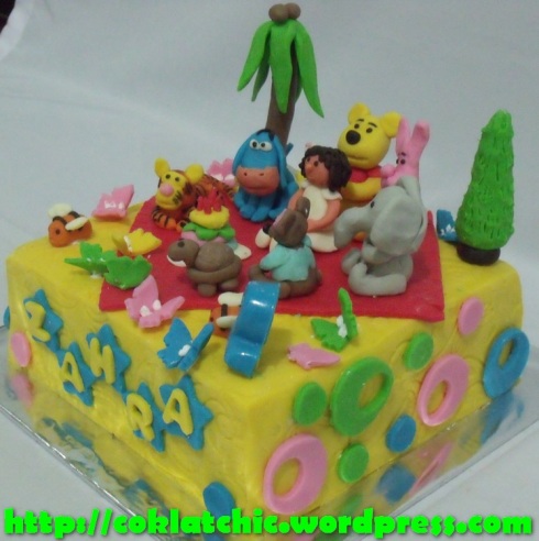 Barney Birthday Cake on Winnie The Pooh Party Cake     Zahra   Coklat Chic  Area Delivery